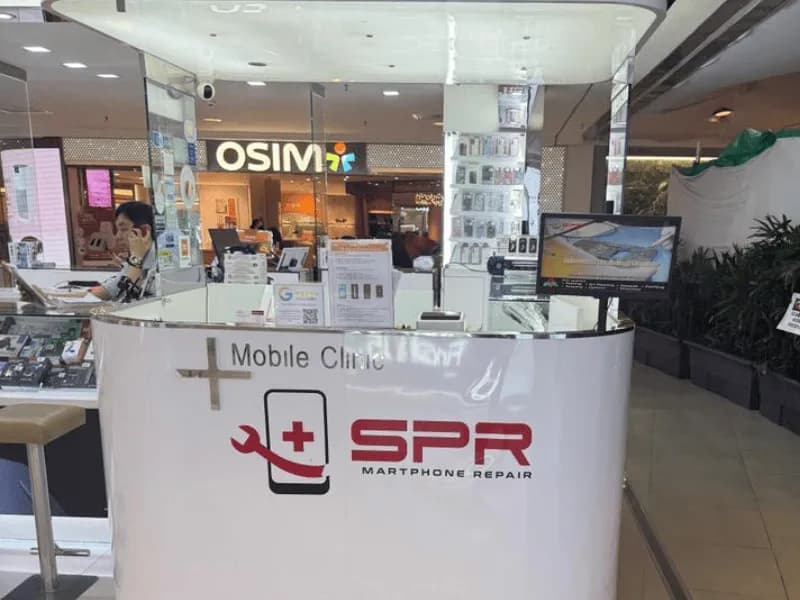 SPR Mid Valley Express outlet front